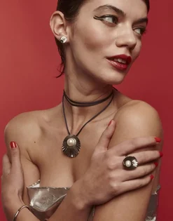 Majorica Anillo Le Palm Grande En Acero Con Perla Blanca| Anillos Grandes