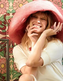 Majorica Anillo Santorini Flor Granate Pequena En Plata| Anillos Medianos