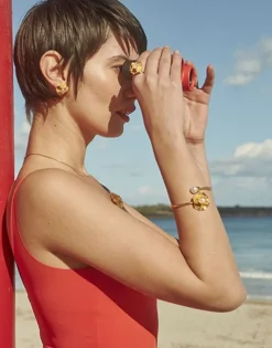 Majorica Brazalete Rigido Con Perlas Redondas Blancas Clavelina| Brazaletes Rígidos