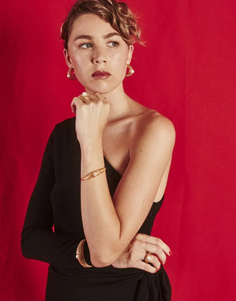 Majorica Brazalete Rigido Etna Calado Mediano Dorado| Brazaletes Rígidos