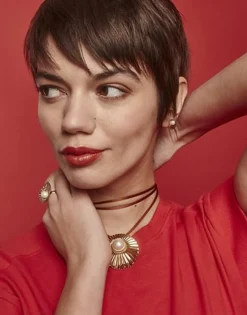 Majorica Pendientes Acero Dorado Le Palm Pequeños Con Perla| Pendientes Cortos