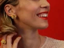 Majorica Pendientes Cortos Clavelina Con Perla Blanca| Pendientes Cortos