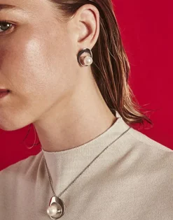 Majorica Pendientes Petra En Acero Y Perla Blanca| Pendientes Cortos