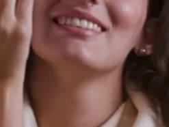 Majorica Pulsera Tender Bano Rosado Perla Salmon| Brazaletes Rígidos